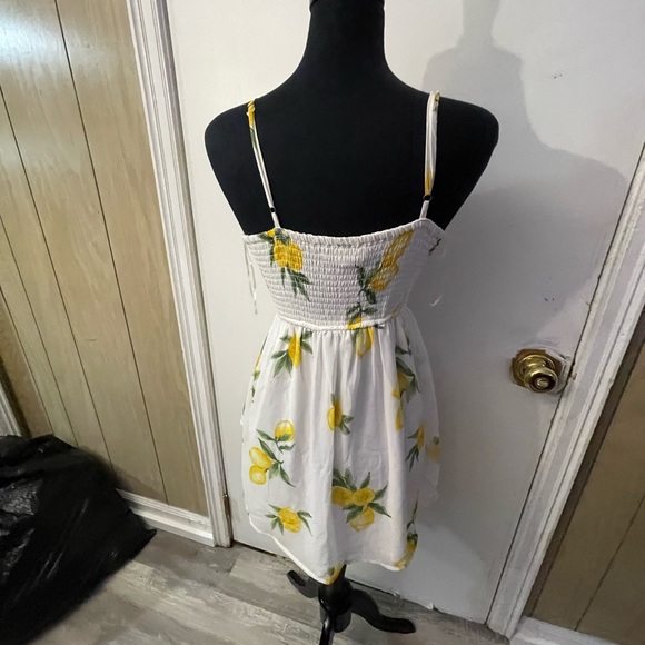 Lemon Print Ruffle Dress - Picture 3 of 5